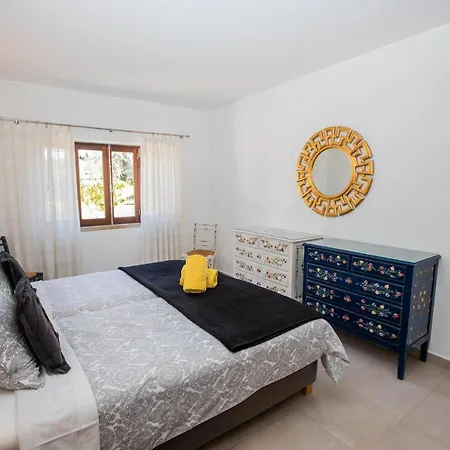 Vista Alegre Villa *